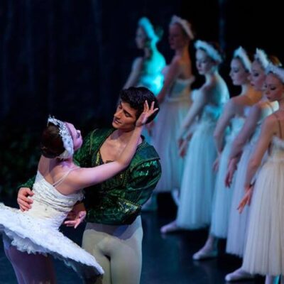 Swan Lake by the Northern Ballet School. image courtesy of Caroline Holden.