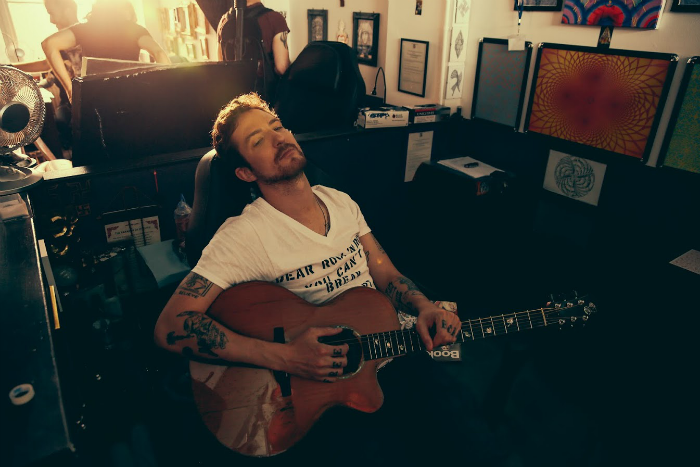 image of Frank Turner