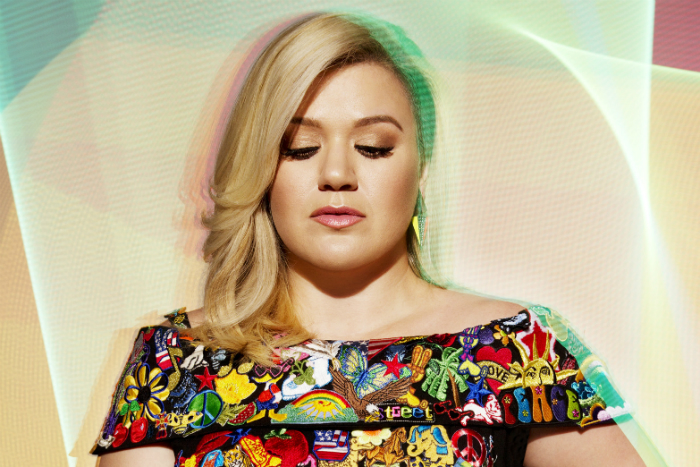 Kelly Clarkson announces Manchester Arena gig