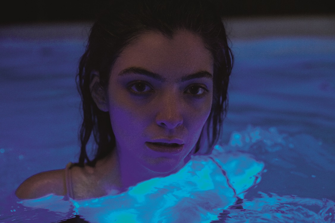 Lorde has announced a Manchester Apollo gig
