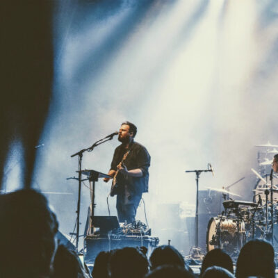 Tom Walker plays at Night and Day