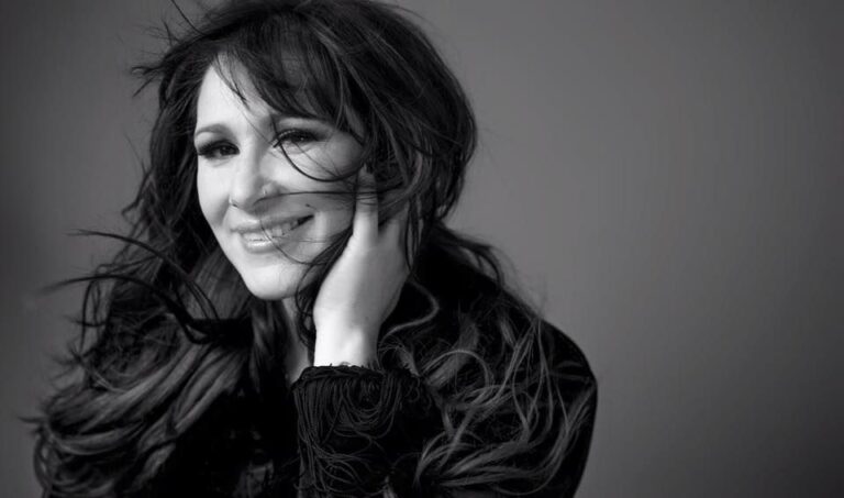 Manchester gigs - Tiffany will perform at The Kings Arms