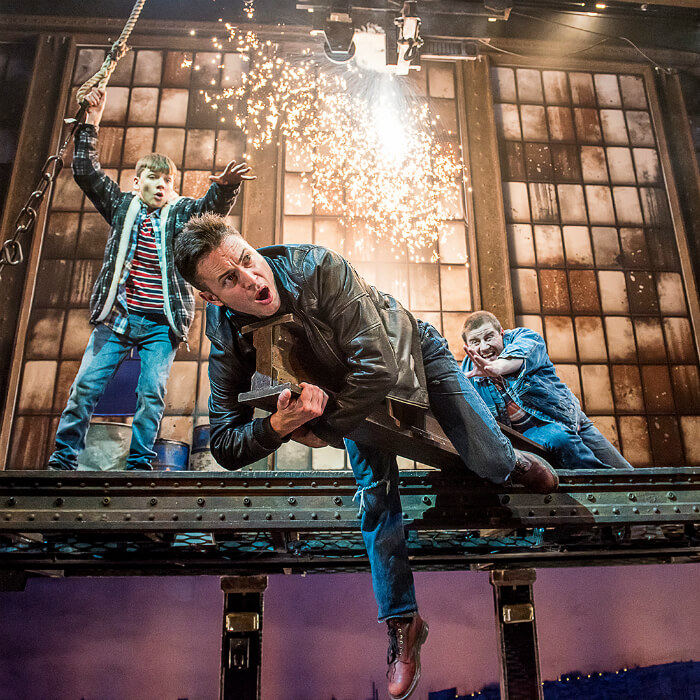 Manchester Theatre - The Full Monty returns to Manchester Opera House