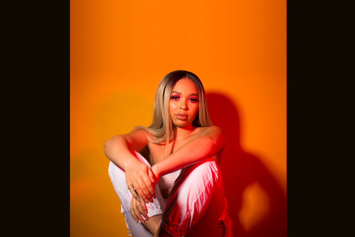 Harriet Curry releases new single Girls