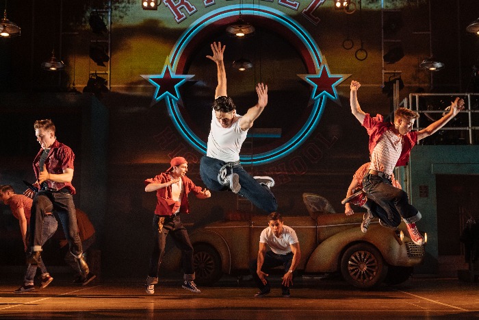 The cast of the Grease 2019 tour - image courtesy Manuel Harlan