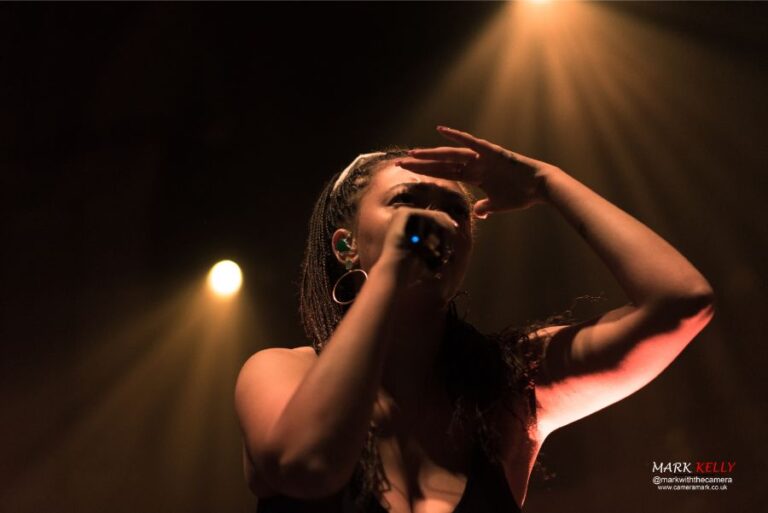 Mahalia at Manchester Albert Hall