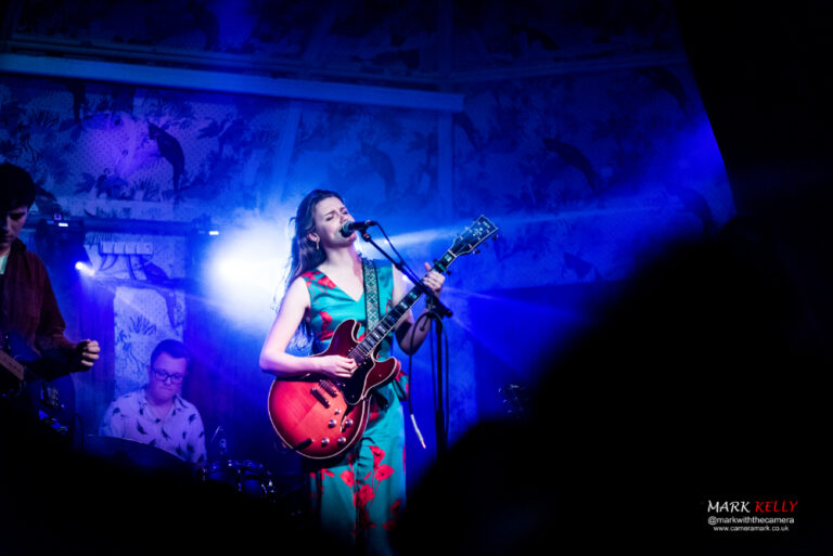 image of Manchester singer songwriter Isobel Holly at the Deaf Institute