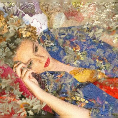 Manchester singer songwriter Isobel Holly
