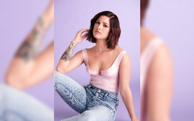 Cassadee Pope shares video for Let Me Go