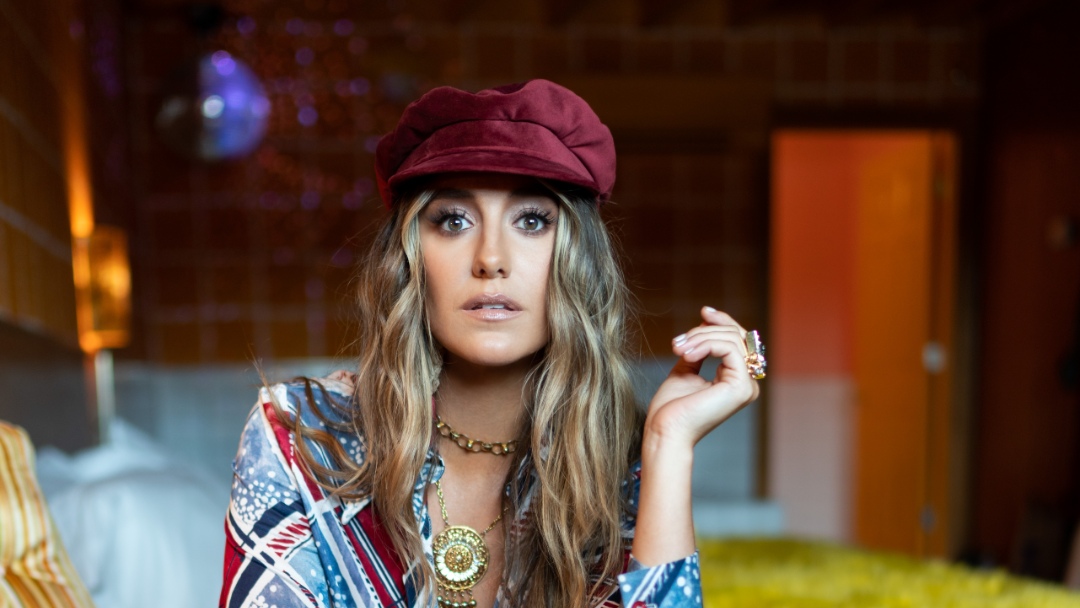 Lainey Wilson interview with Live Manchester