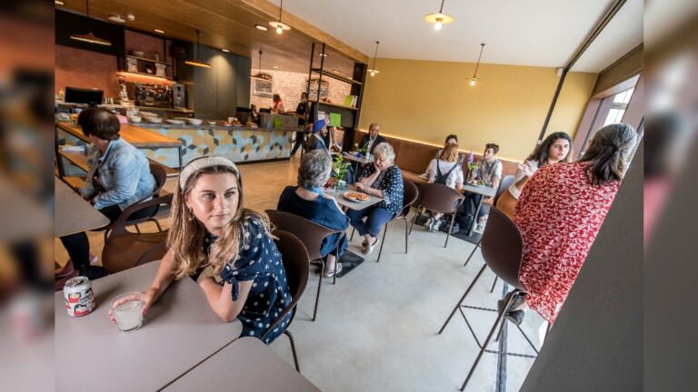 Manchester Jewish Museum cafe - image courtesy Chris Payne