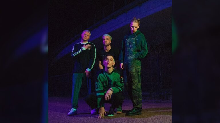 Manchester bands - Larkins