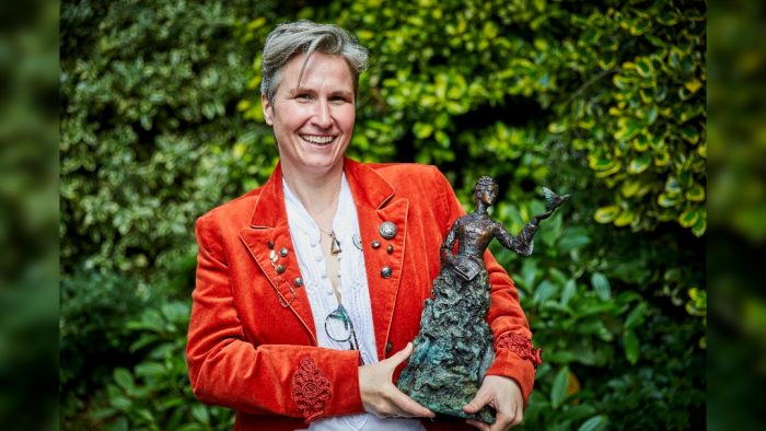 Eve Shepherd with maquette of Emily Williamson - image courteys Mark Waugh