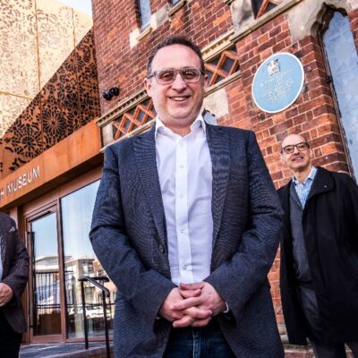 Manchester Jewish Museum - Max Dunbar CEO (centre; Chair of Trustees Andrew Singer QC (right and Rob Smith (left) of HH Smiths and Sons. Image courtesy Christ Payne.