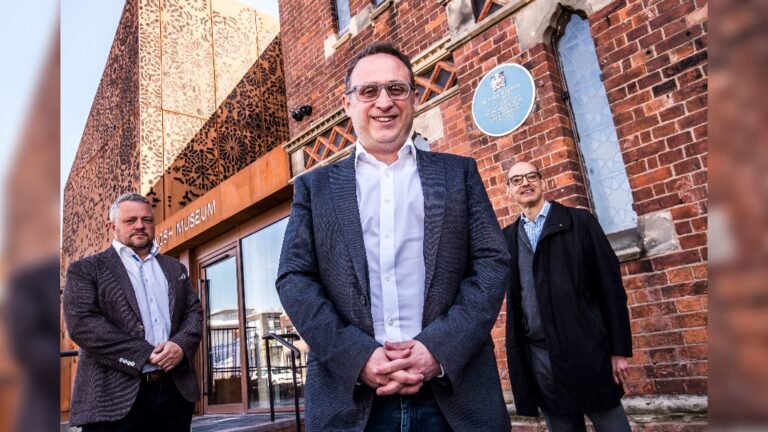 Manchester Jewish Museum - Max Dunbar CEO (centre; Chair of Trustees Andrew Singer QC (right and Rob Smith (left) of HH Smiths and Sons. Image courtesy Christ Payne.