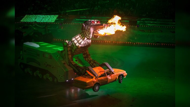 Monster Trucks Live - Glow Party - Manchester Arena