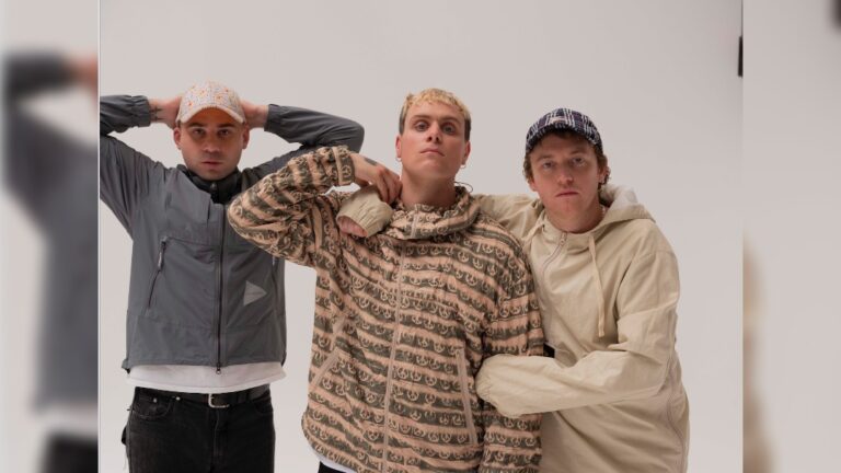 Manchester gigs - DMAs