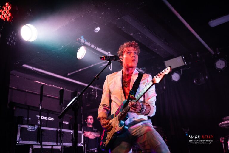 We Three at Manchester Academy 3 - 10 October 2022