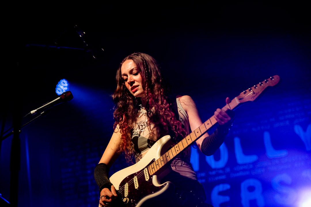 Holly Humberstone at Manchester Academy - 30 November 2022 - image courtesy @markwiththecamera