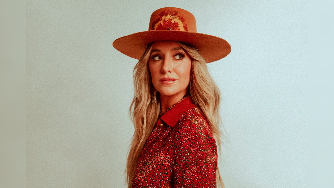 Lainey Wilson - image courtesy Alysse Gafkjen