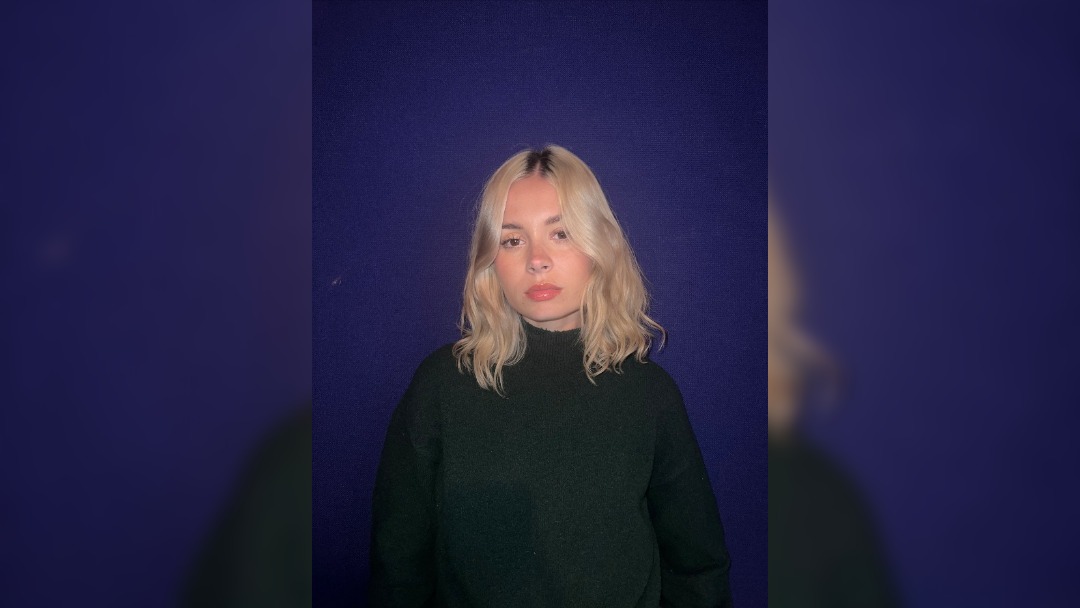 Nina Nesbitt shares new track Christmas Time Again