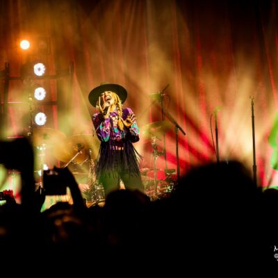Lainey Wilson at Manchester Academy - 20 April 2024. image courtesy @markwiththecamera