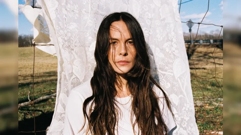 Manchester gigs - Madi Diaz - image courtesy Muriel Margaret