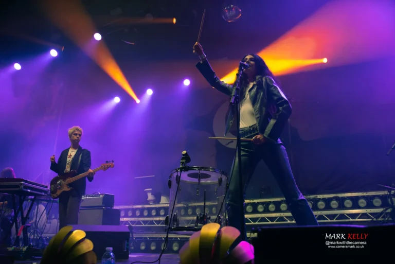 image of Lucia & The Best Boys at the O2 Victoria Warehouse on 21 September 2024. image courtesy @markwiththecamera