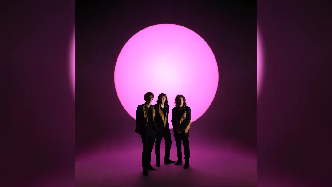 Manchester gigs - The Howlers - image courtesy Oscar Spyrou