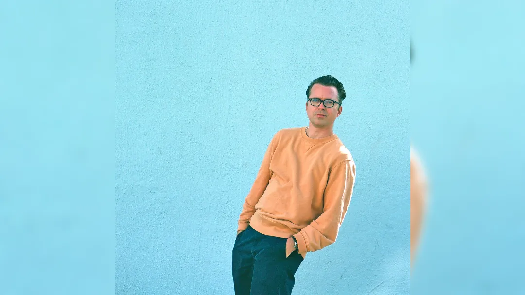 promotional image of Tom Vek for the deluxe version of Luck. image courtesy Kat Green