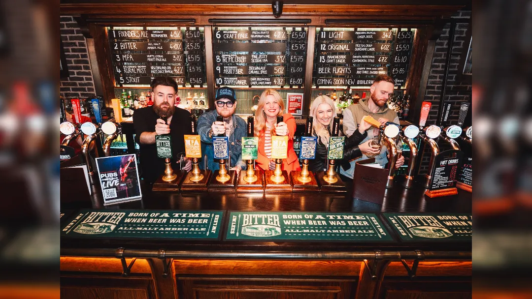 Manchester music - The Lottery Winners launch Pubs Go Live with The British Beer and Pub Association CEO Emma McClarkin